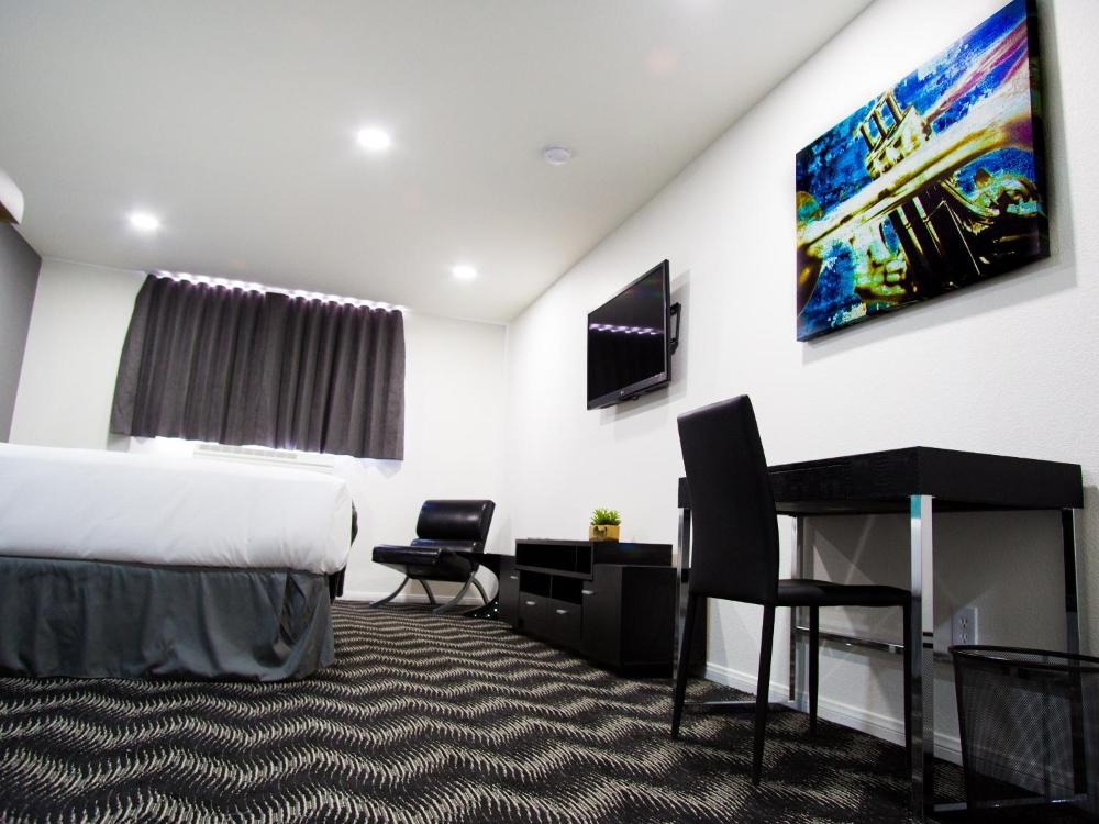 Siegel Select Convention Center